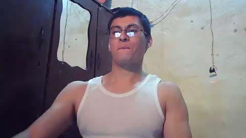 Snapshot of oomaurooo chatting on 01/14/26, 02:06 oomaurooo online show from 01/14/26, 02:06