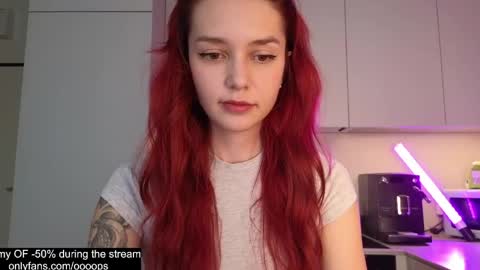 Snapshot of oooops__ chatting on 04/24/26, 03:25 Eva online show from 04/24/26, 03:25