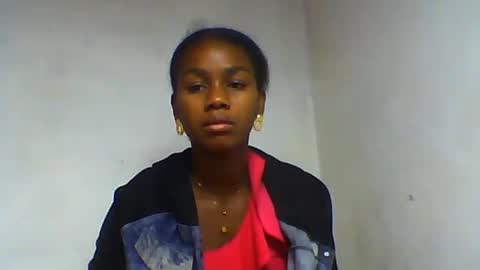 Snapshot of oooorazanasoa chatting on 06/15/26, 12:40 oooorazanasoa online show from 06/15/26, 12:40