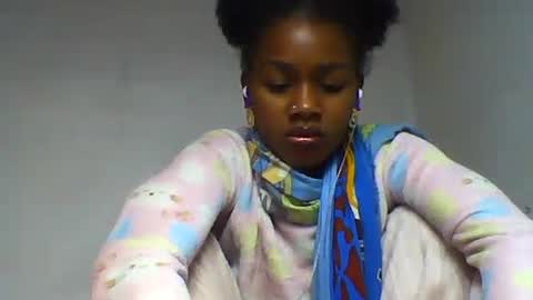 Snapshot of oooorazanasoa chatting on 06/22/26, 05:37 oooorazanasoa online show from 06/22/26, 05:37