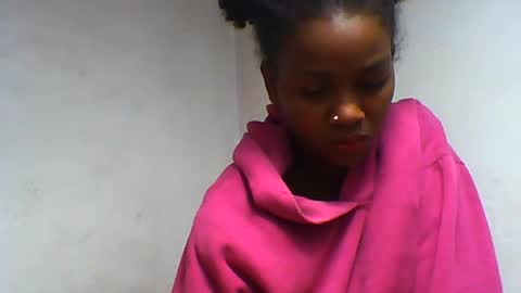 Snapshot of oooorazanasoa chatting on 06/29/26, 11:21 oooorazanasoa online show from 06/29/26, 11:21