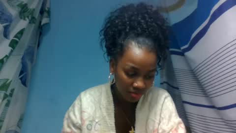 Snapshot of oooorazanasoa chatting on 07/08/26, 05:50 oooorazanasoa online show from 07/08/26, 05:50