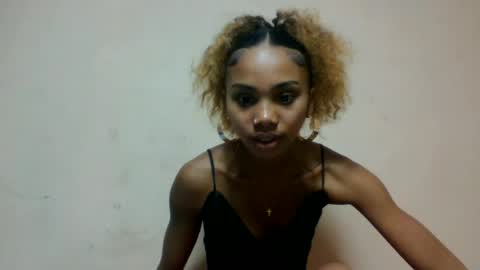 Snapshot of oooosoavizara chatting on 06/30/26, 12:06 oooosoavizara online show from 06/30/26, 12:06