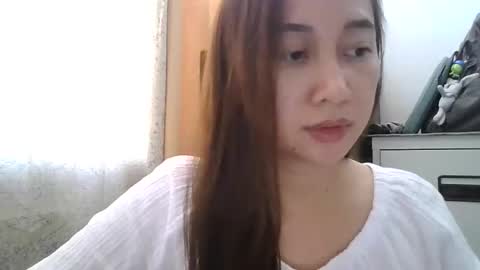 Eloise online show from 04/13/26, 04:07