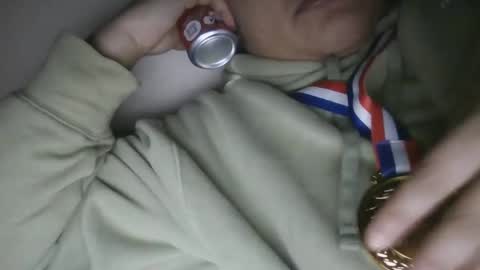 Snapshot of oorah1775 chatting on 12/10/24, 01:33 oorah1775 online show from 12/10/24, 01:33