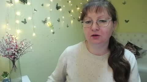 Snapshot of oovanessahotts chatting on 05/04/26, 05:03 Vanessa online show from 05/04/26, 05:03