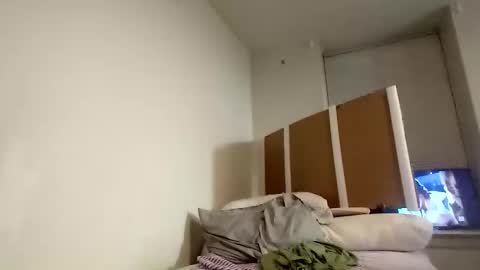 Snapshot of opalockajoe chatting on 03/09/25, 08:40 TsJojo online show from 03/09/25, 08:40