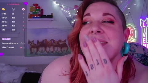 Snapshot of opalreigning chatting on 01/10/25, 01:09 Opal online show from 01/10/25, 01:09