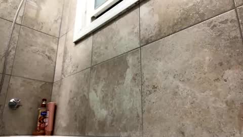 openmind_holes online show from 10/18/25, 08:37