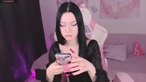 Snapshot of ophelia_amber chatting on 06/13/26, 12:25 Ophelia online show from 06/13/26, 12:25