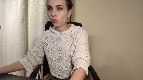 ophelia blue online show from 10/24/25, 03:52