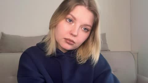 Snapshot of opheliaritz chatting on 04/03/26, 04:43 Ophelia online show from 04/03/26, 04:43