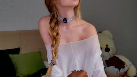 Ophelia online show from 04/16/26, 09:39