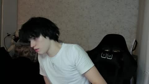 Bella and John online show from 12/17/25, 05:13