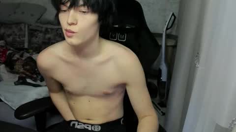 Bella and John online show from 12/23/25, 06:44