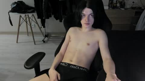 Bella and John online show from 06/03/26, 08:14