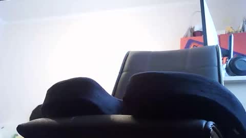 Snapshot of opreatiby chatting on 09/27/25, 12:21 opreatiby online show from 09/27/25, 12:21