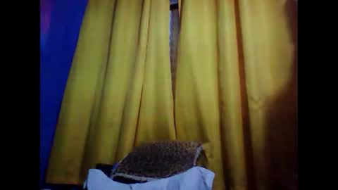 Snapshot of opree_pirocudo chatting on 05/16/26, 06:32 Opree online show from 05/16/26, 06:32