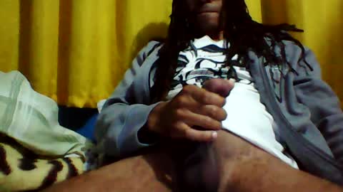 Snapshot of opree_pirocudo chatting on 06/19/26, 08:40 Opree online show from 06/19/26, 08:40