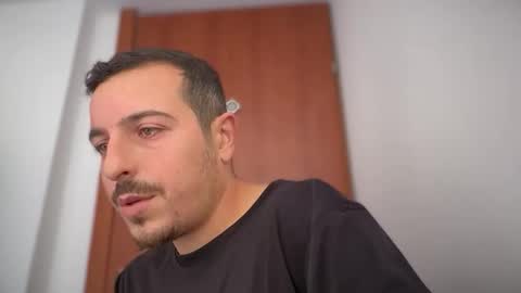 or online show from 12/02/25, 09:36