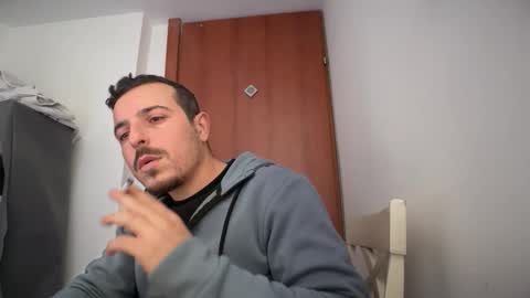 Snapshot of or690 chatting on 01/12/26, 12:10 or online show from 01/12/26, 12:10