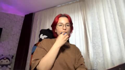 Snapshot of orahisle chatting on 10/12/25, 02:16 Thea online show from 10/12/25, 02:16