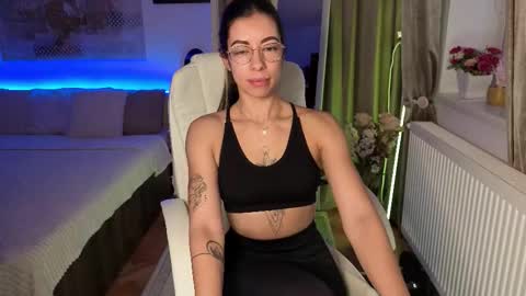 Eve Voss online show from 11/23/25, 09:31