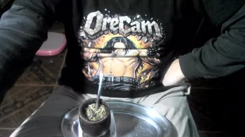 Snapshot of ore_cam chatting on 06/27/26, 01:32 Ore online show from 06/27/26, 01:32