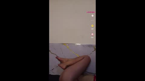 oriana_111 online show from 05/25/26, 03:56
