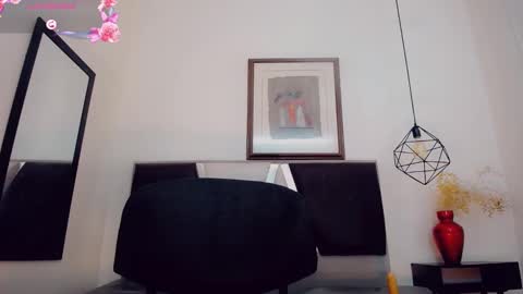 Snapshot of oriana_braom chatting on 02/12/25, 12:27 Oriana braom online show from 02/12/25, 12:27