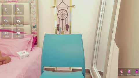 Snapshot of oriana_davis chatting on 03/12/25, 11:33 Oriana online show from 03/12/25, 11:33