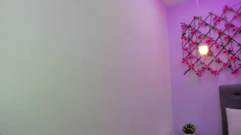 Miss Guzman  online show from 03/07/25, 12:12