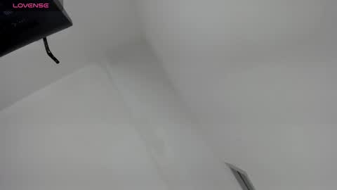 Miss Guzman  online show from 10/06/25, 11:24