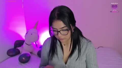 Miss Guzman  online show from 10/23/25, 11:46