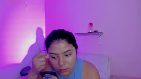 Miss Guzman  online show from 12/15/25, 11:09