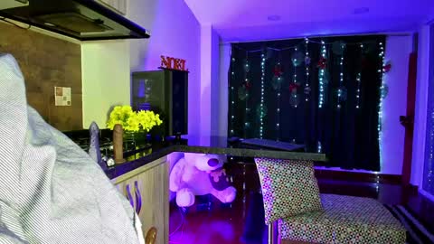 Oriana online show from 01/02/25, 01:38