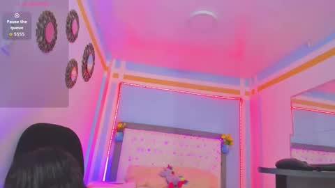 OrianaDollx online show from 02/09/26, 12:42