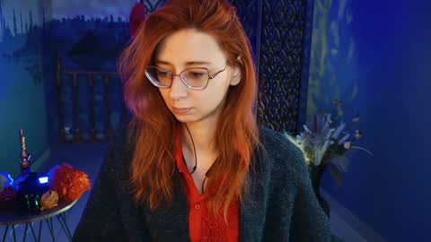 Orianna -  Hi Im into geek culture cosplay crafting LARP games. Shall we play DnD online show from 12/05/24, 09:06