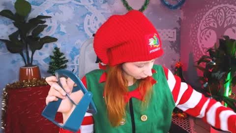Orianna -  Hi Im into geek culture cosplay crafting LARP games. Shall we play DnD online show from 12/25/24, 12:15