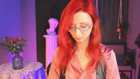 Orianna -  Hi Im into geek culture cosplay crafting LARP games. Shall we play DnD online show from 01/13/25, 03:15