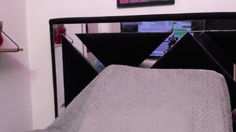 ORIANNA online show from 03/06/25, 10:41