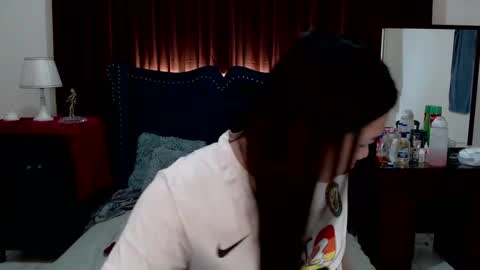 Snapshot of orientalcharmts chatting on 02/25/25, 07:42 ALENA online show from 02/25/25, 07:42