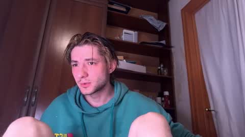 Snapshot of origamicat chatting on 03/18/26, 09:12 origamicat online show from 03/18/26, 09:12