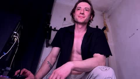 Snapshot of origamicat chatting on 04/15/26, 11:17 origamicat online show from 04/15/26, 11:17