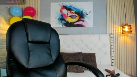 Snapshot of orion__smith chatting on 05/19/26, 07:31 Orion online show from 05/19/26, 07:31