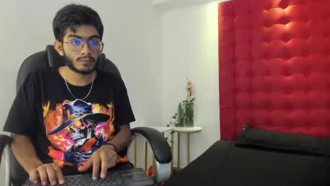 orion y perla online show from 02/18/25, 04:04