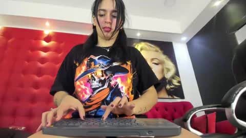 orion y perla online show from 02/18/25, 10:16