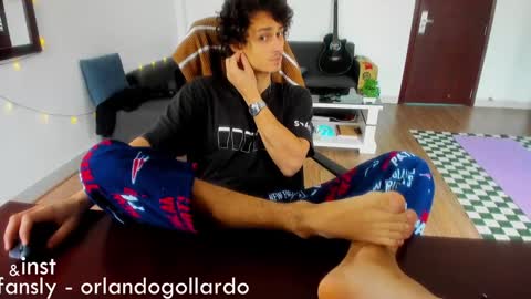 Snapshot of orlando__bloom chatting on 01/13/25, 07:54 Fansly and Instagram -  online show from 01/13/25, 07:54