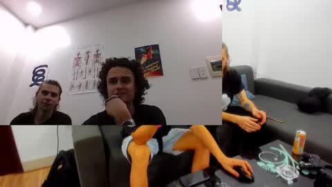 Snapshot of orlando__bloom chatting on 03/05/25, 02:12 Fansly and Instagram -  online show from 03/05/25, 02:12