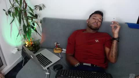 Snapshot of orlando_horny chatting on 10/01/25, 01:33 orlando_horny online show from 10/01/25, 01:33